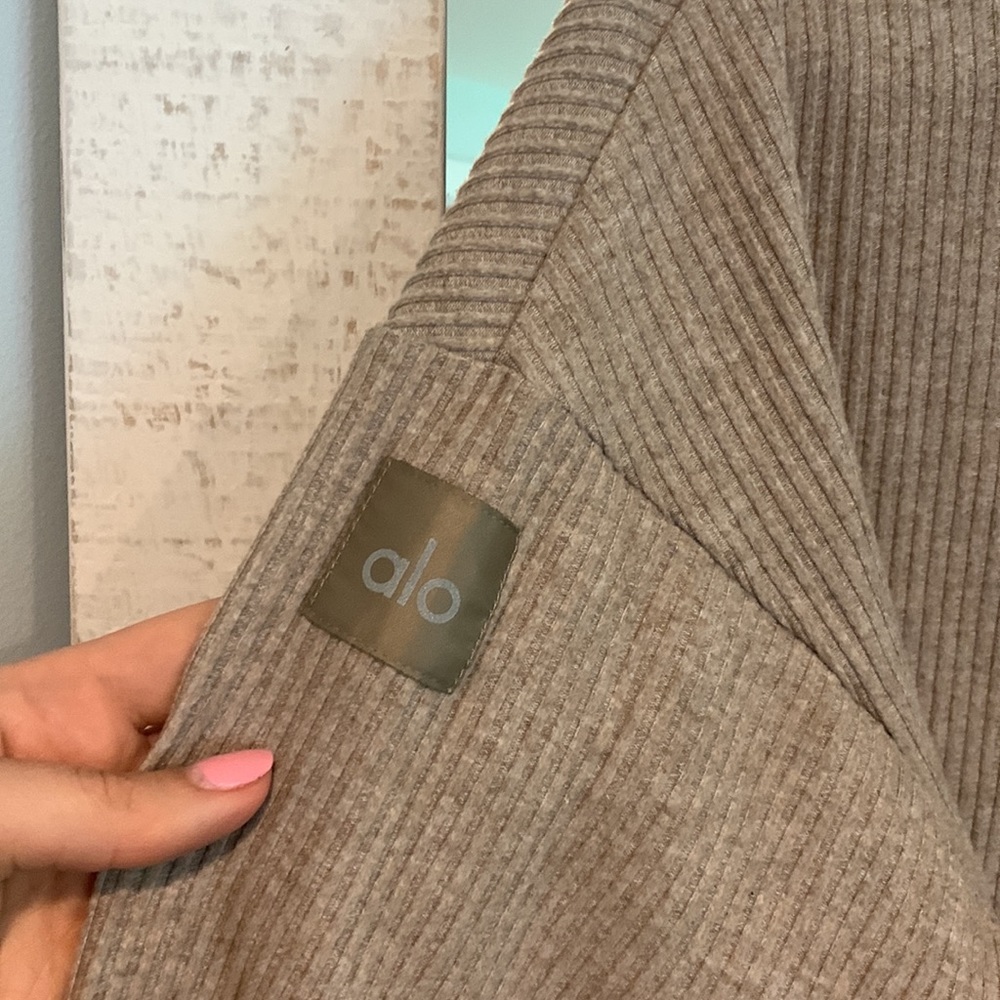 Alo Yoga Muse Hoodie M